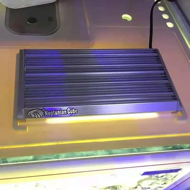 Lámpara LED Neptunian Cube Ref - Marine Aquarium Cube reseña y precio